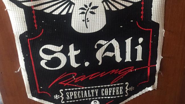 The coffee at St. Ali is SOOO good, this pumping cafe doesn’t even need street signage