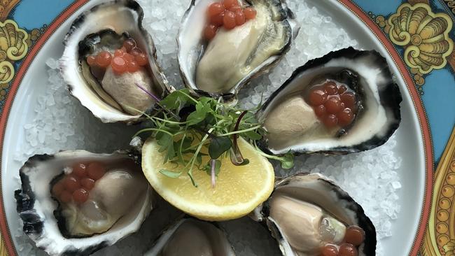 Oysters at Vanitas, Palazzo Versace