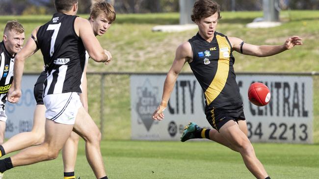 Lachlan Clifford during the game against Glenorchy at Kingston. Picture: Chris Kidd