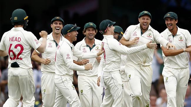 SYDNEY, AUSTRALIA - JANUARY 06: James Pattinson of Australia celebrates after taking a catch to Todd Astle of New Zealand dismiss off the bowling of Nathan Lyon of Australia during day four of the Third Test Match in the series between Australia and New Zealand at Sydney Cricket Ground on January 06, 2020 in Sydney, Australia. (Photo by Ryan Pierse/Getty Images)