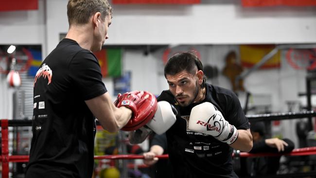 Ben Savva trains with Danvers Cuschieri, but their opponent was nowhere to be seen. Pictures: No Limit Boxing/Gregg Porteous