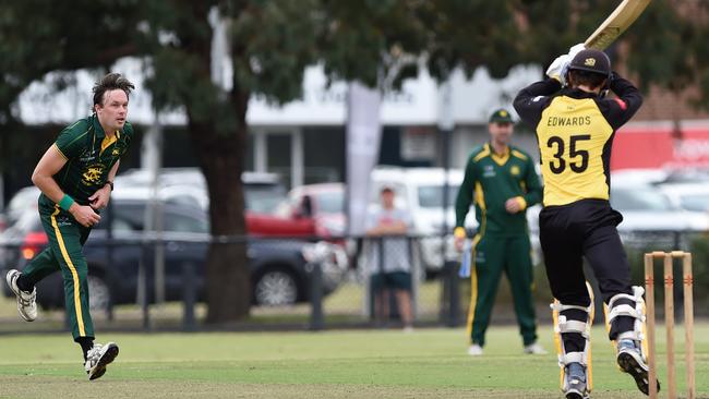 Richmond’s Scott Edwards leaves a delivery from Northcote’s Michael Topp. Picture: Steve Tanner