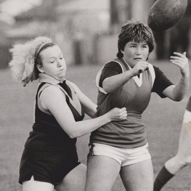 Smith (left) playing for Broadmeadows Scorpions in 1981.