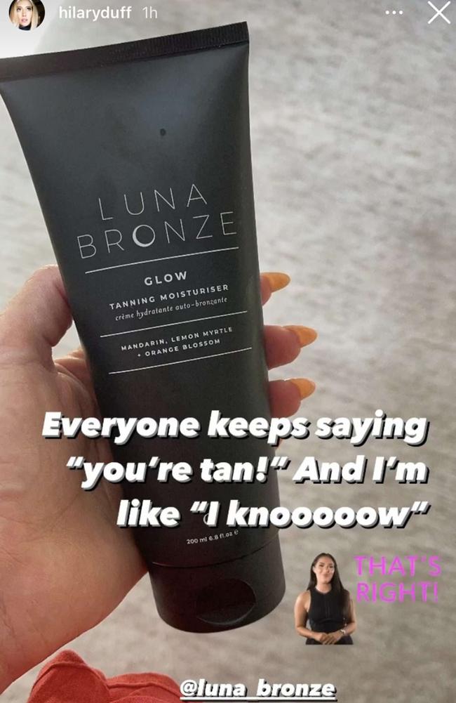 Hilary Duff swears by this tanning moisturiser. Picture: Instagram/@hilaryduff.