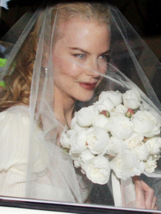 Nicole Kidman leaves her Darling Point home for her wedding to singer Keith Urban in 2006.  Picture:  Supplied