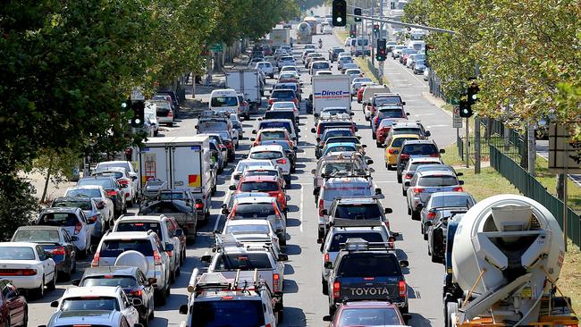 VicRoads has found that Hoddle St also experiences ‘peak’ traffic at lunchtime and on weekends. Picture: Mark Stewart