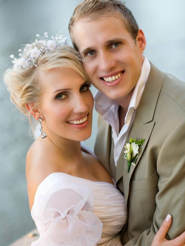 Emily Jade O'Keeffe and Gerard Murtagh on their wedding day. Picture: Toni Snell.