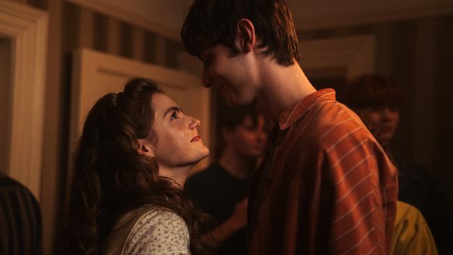 Young Alison (Hunt) and Daniel (Walton-Smith) fall in love as teenagers before life takes them in different directions. Picture: Supplied