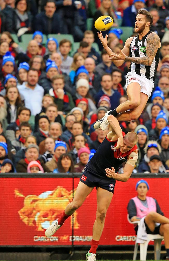 Keep flying for those hangers, Jeremy Howe. Picture: Mark Stewart