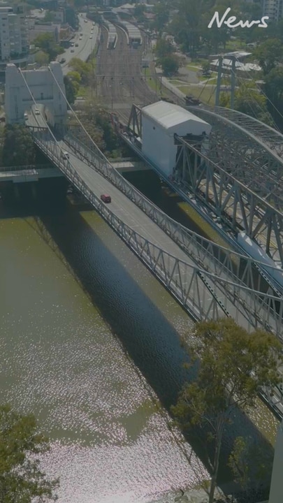 Brisbane City Council talks about Walter Taylor Bridge closure