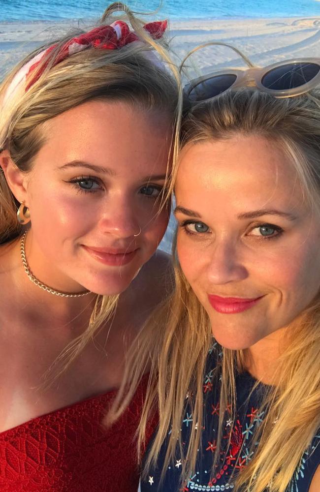 Reese Witherspoon and her lookalike daughter Ava Phillippe. Picture: @reesewitherspoon/Instagram