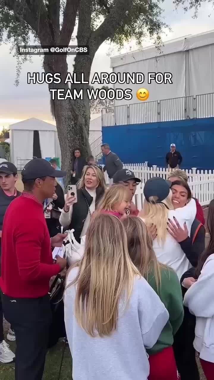 Tiger Woods embraces ex-wife after son's hole-in-one