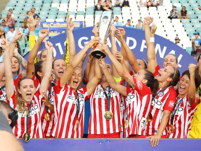 SYDNEY, AUSTRALIA - FEBRUARY 18:  Melbourne City celebrate victory during the W-League Grand Final match betweenSydney FC and Melbourne City FC at Allianz Stadium on February 18, 2018 in Sydney, Australia.  (Photo by Mark Kolbe/Getty Images)