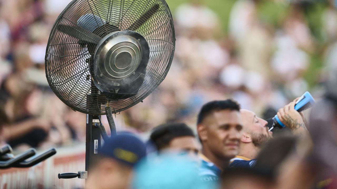 The fans were out in week one of the trials, as temperatures peaked at 38.6 degrees in Penrith in the Panthers vs Eels trial match. Picture: Getty Images.