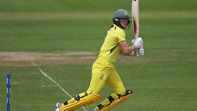 Ellyse Perry on her way to 91 (Photo by Steve Bardens/Getty Images)