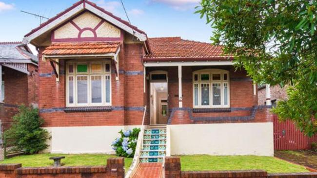 12 Tamar Street, Marrickville. The Sydney auction market remained quiet over the weekend as buyers hold back listing their properties until the Easter Weekend. Auction highlights include the $1.3 million sale of a Marrickville house that was more than $250,000 over the reserve price. NSW real estate.