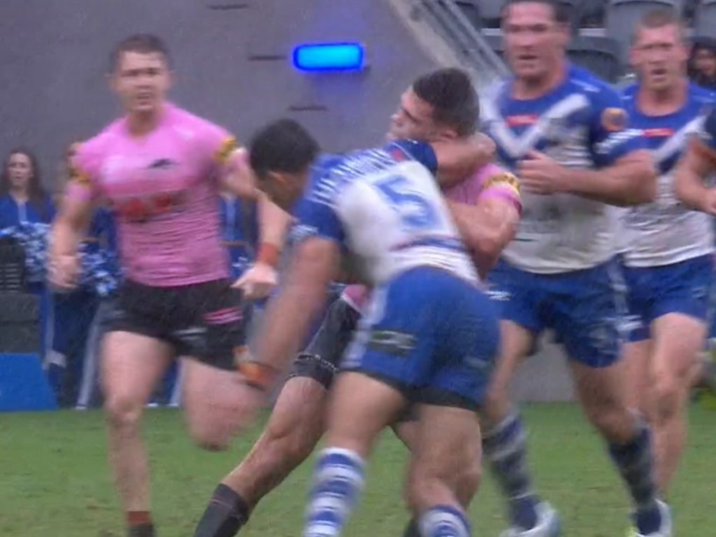 Watene-Zelezniak went high on Cleary.