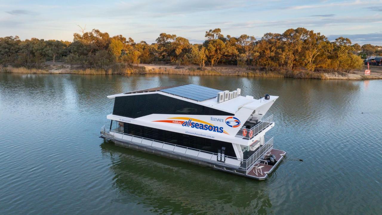 ‘I can’t believe they’re letting me drive a 60-tonne houseboat’