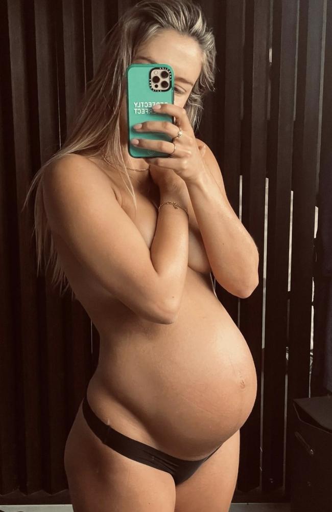 Last month Steph said her pregnancy had been like “total magic”. Picture: Instagram/Steph Claire Smith.