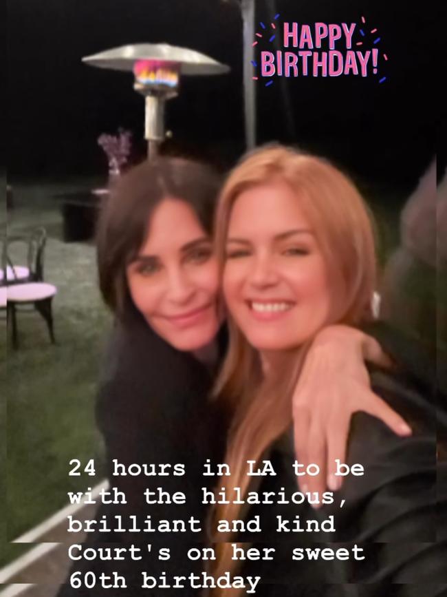 Isla Fisher and Courteney Cox. Picture: @islafisher Instagram