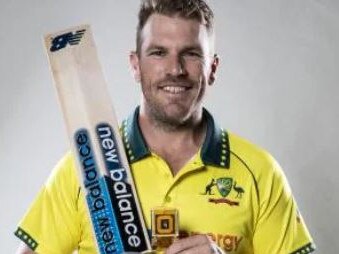 Aaron Finch with the new Smash Factor sensor. Picture: Fox Sports