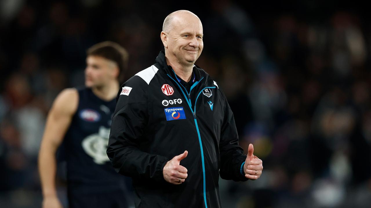 MELBOURNE, AUSTRALIA – JULY 26: Ken Hinkley, Senior Coach of the Power gives the thumbs up during the 2024 AFL Round 20 match between the Carlton Blues and the Port Adelaide Power at Marvel Stadium on July 26, 2024 in Melbourne, Australia. (Photo by Michael Willson/AFL Photos via Getty Images)