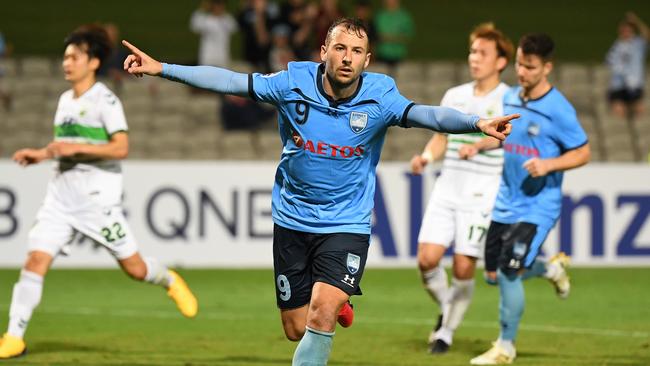 Sydney FC Adam Le Fondre celebrates after scoring from the penalty spot against Jeonbuk Hyundai Motors FC at Jubilee Stadium