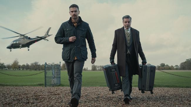 Eddie Halstead (played by Theo James) returns to his ancestral home in Guy Ritchie’s new series, The Gentlemen.