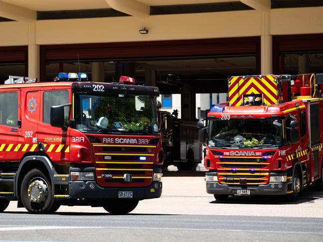 ADELAIDE/ KAURNA YARTA, AUSTRALIA - NewsWire Photos JANUARY 16, 2023: MFS fire trucks are seen pulling out of the fire station on Wakefield Street, Adelaide. Picture: NCA NewsWire / Morgan Sette