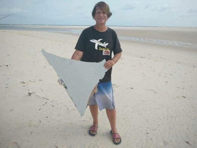 Blaine Gibson with his iconic ‘No Step’ piece found in Mozambique, which was confirmed to have come from the missing Boeing 777.