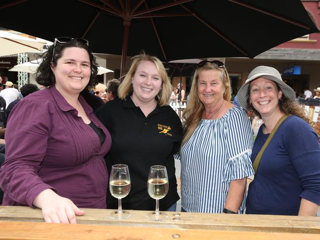 Angela Brown, Kim Hebblewhite, Liesje Rimmer and Amanda Rudolf at the 2017 Manly Jazz festival. (AAP/Image Annika Enderborg)