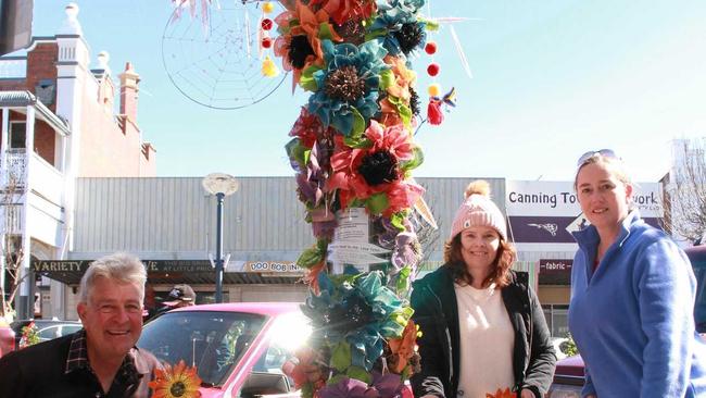 Friends and family have banded together to celebrate Catherine. Pictured: Andrew Dunn, Toni Crawford, Leanne Campbell, Judy Gillespie and Peter Dunn. Picture: Marian Faa