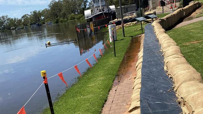 Peak floodwaters have arrived in Renmark. Picture: Trevor Schloithe