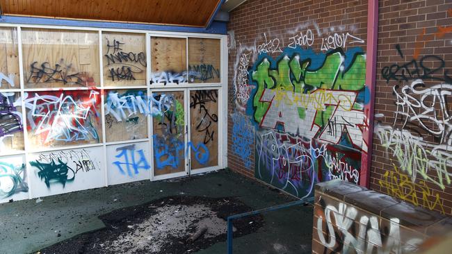 The old Wantirna Heights School has been branded an ‘eyesore’.