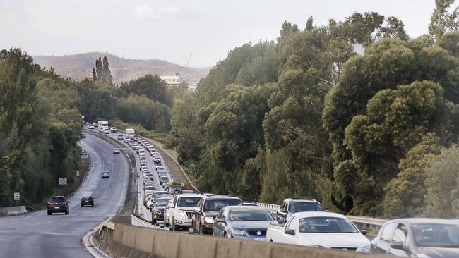 South-bound traffic banking up on the southern outlet due to a single-vehicle accident in the wet weather. Picture: MATHEW FARRELL