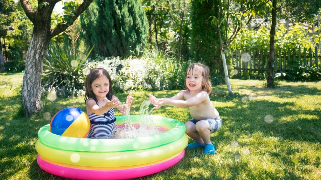 Infant inflatable clearance pool