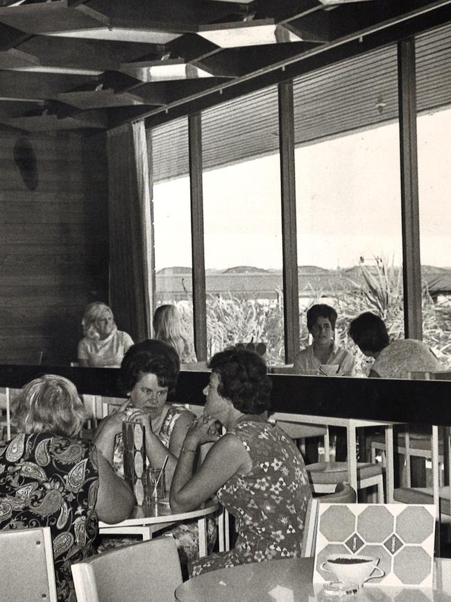 Customers near the window overlooking the roof garden in 1969.