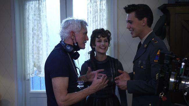 Baz Luhrmann with Austin Butler on the set of Elvis.