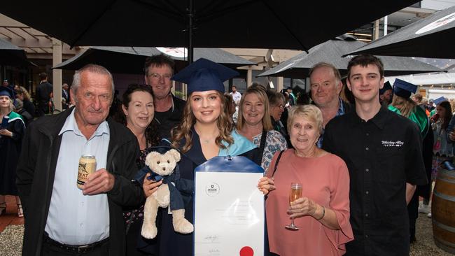 03-10-2023 Deakin University education graduations at the waterfront campus. Mataya Robson and family