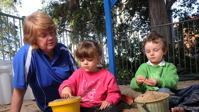 Michele Jennings with Mollie Malone, 4, and Liam Murphy, 5 / Picture: Matthew Sullivan