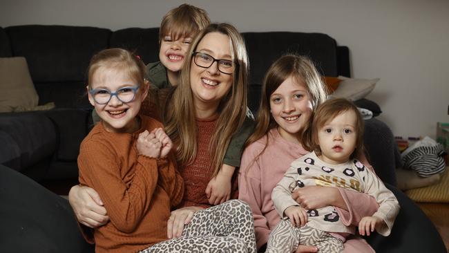 Christine Cherry’s offer to donate her kidney to daughter Alexis (left) allowed her to participate in a lifesaving national kidney exchange program when she was three. They’re pictured with Reid, 6, Elaina, 10, and Billie, 16 months. Picture: Alex Coppel