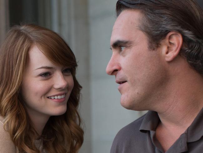 Jill (Emma Stone) and Abe (Joaquin Phoenix) in a scene from IRRATIONAL MAN, directed by Woody Allen. In cinemas August 20, 2015. An Entertainment One Films release. For more information contact Claire Fromm: cfromm@entonegroup.com