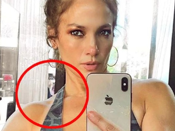 Fans were freaked out by the face in the background of JLo's selfie. Picture: Instagram.