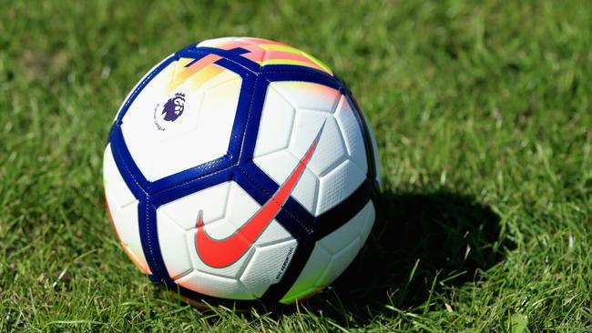 Premier League ball 2017 18 season Nike Ordem V