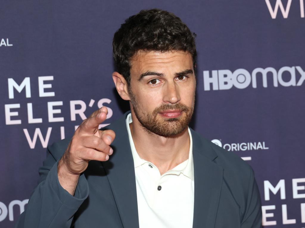 Watch on Binge: Theo James wows in new series The Time Traveler’s Wife ...