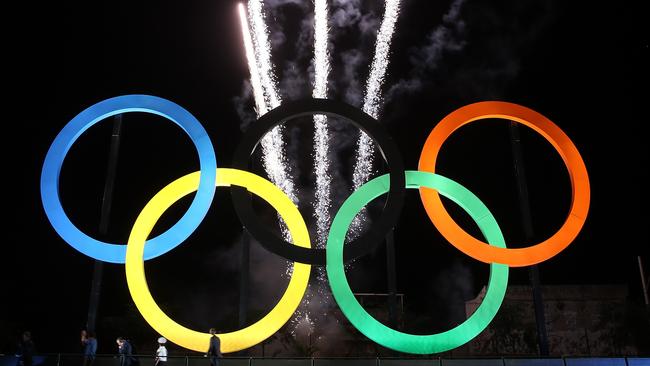 RIO DE JANEIRO, BRAZIL - MAY 20: The Olympic Rings are unveiled at a ceremony at Madureira Park May 20, 2015 in Rio de Janeiro, Brazil. (Photo by Matthew Stockman/Getty Images)