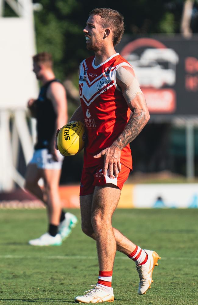 Liam Odea playing for Waratah in the 2024-25 NTFL season. Picture: Jack Riddiford / AFLNT Media