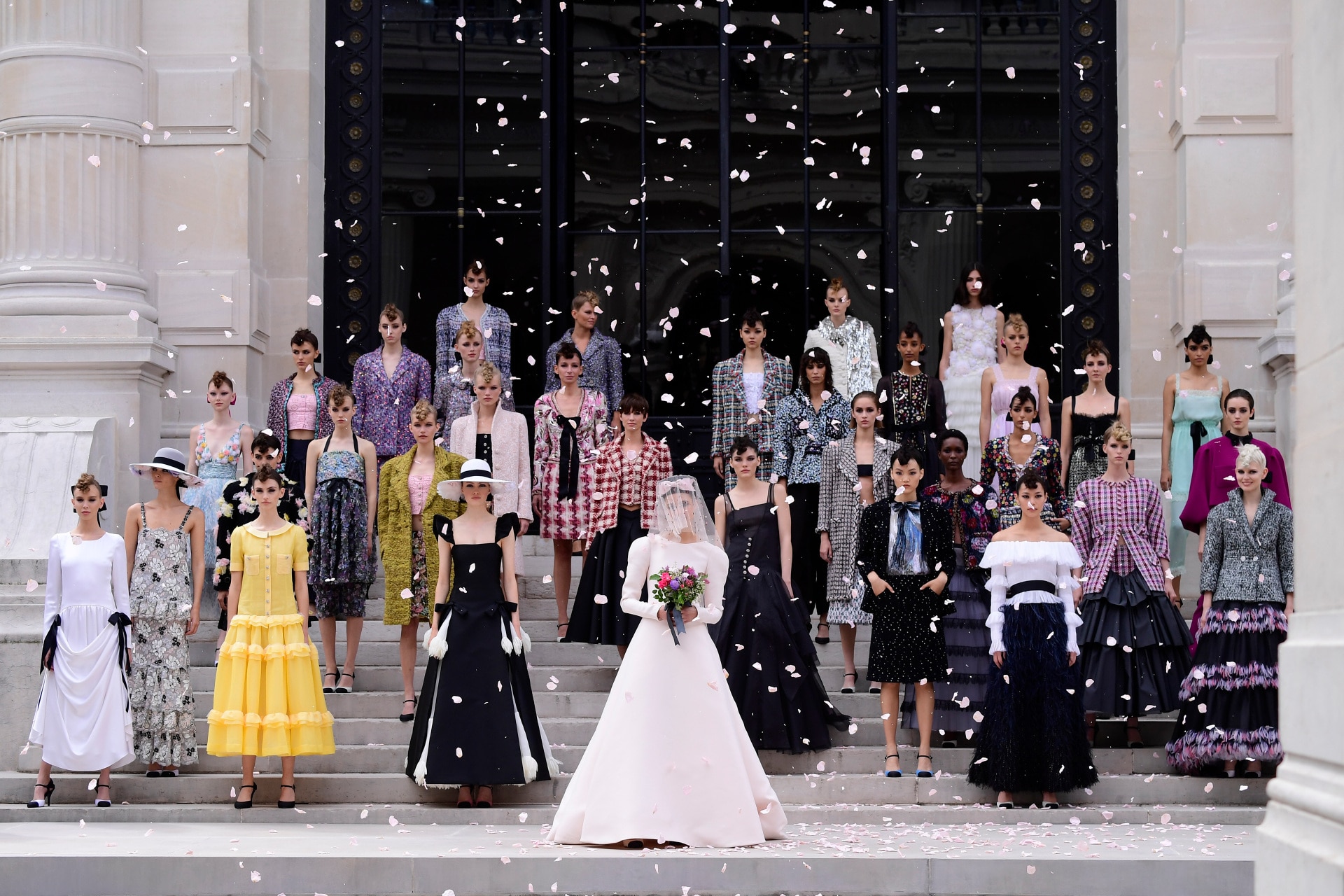 Chanel's Impressionist-inspired hautcouture proves romance isn't dead