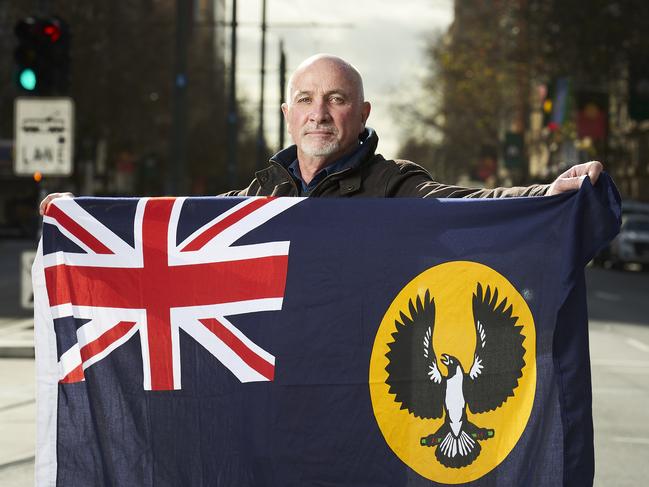 Awkward detail in state flag that should get us in a flap