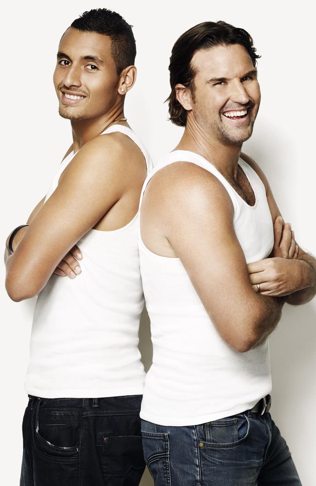 Kyrgios poses for Bonds with two-time US Open champion Pat Rafter.